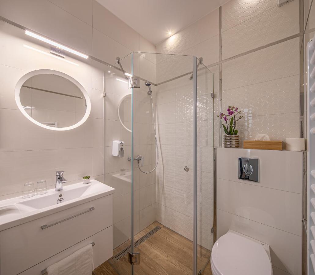 Kristaly Hotel Keszthely Luaran gambar