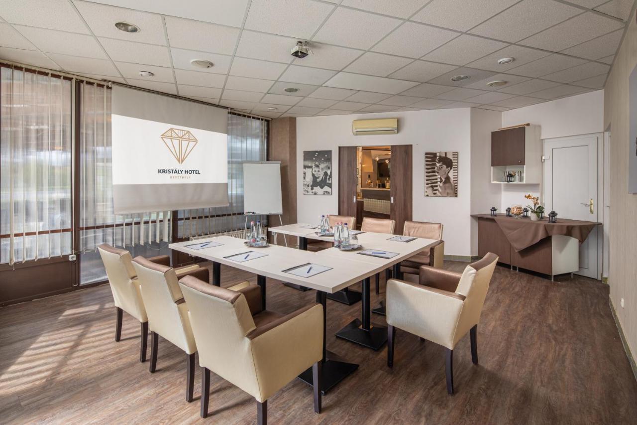 Kristaly Hotel Keszthely Luaran gambar
