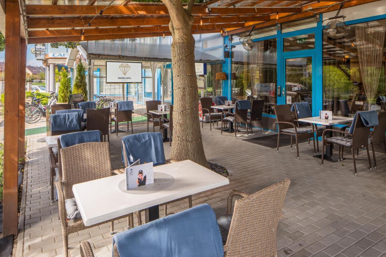 Kristaly Hotel Keszthely Luaran gambar
