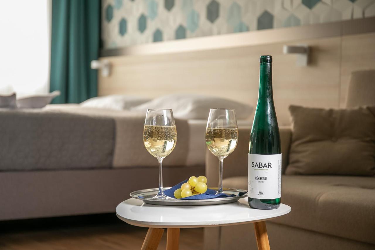 Kristaly Hotel Keszthely Luaran gambar