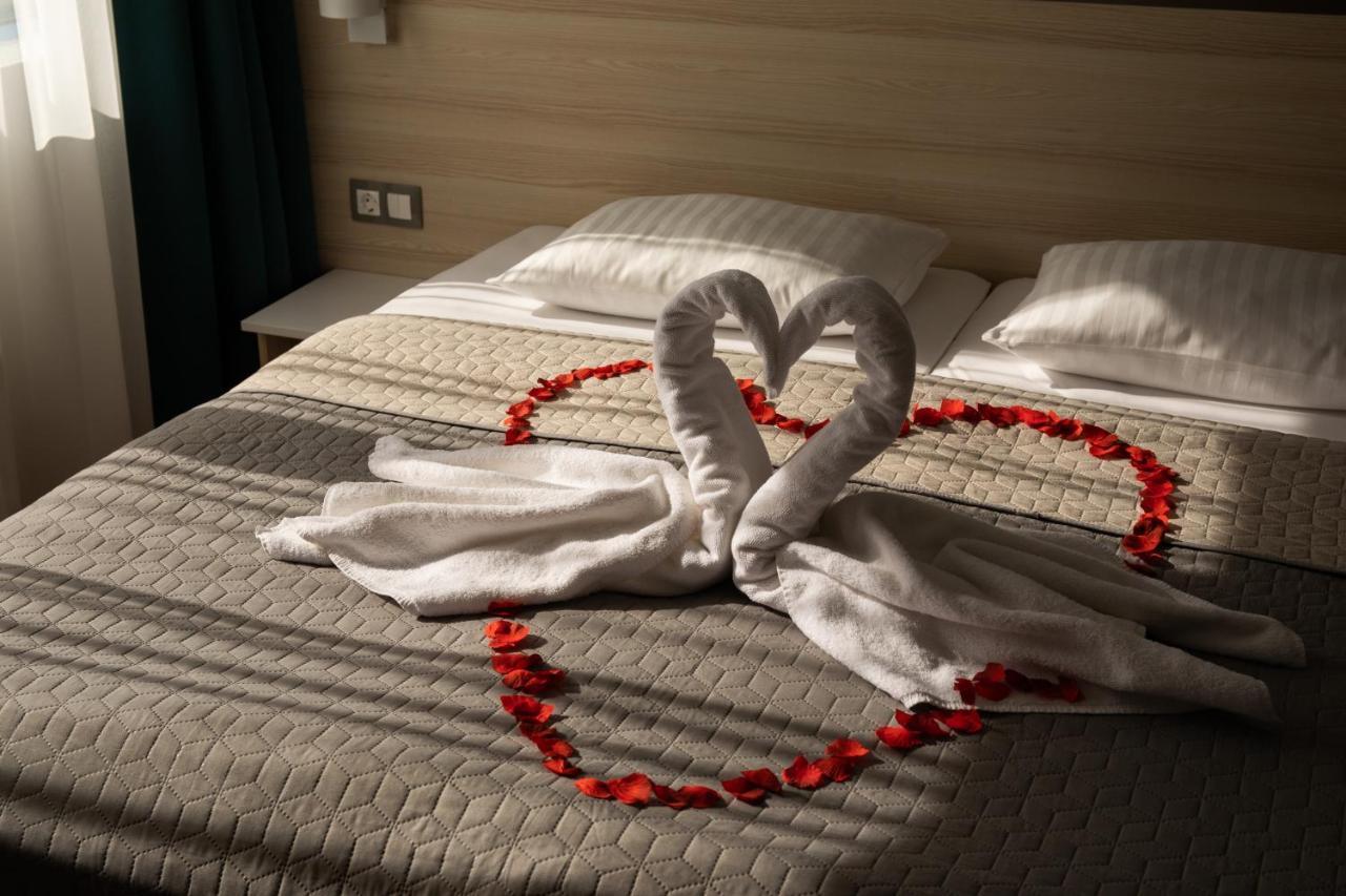 Kristaly Hotel Keszthely Luaran gambar